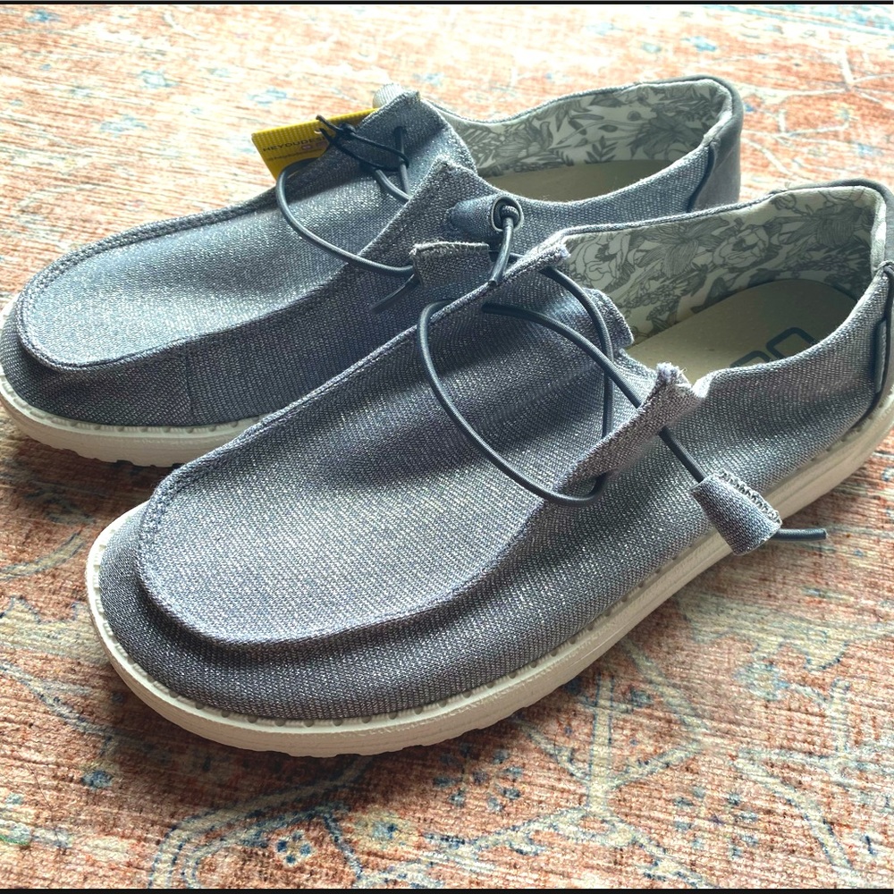 Hey Dude - NWT - Wendy Stretch Sparkling Grey